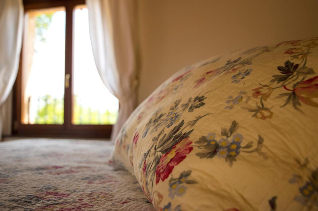 Casa Di Mi Bed & Breakfast Serrungarina Eksteriør bilde