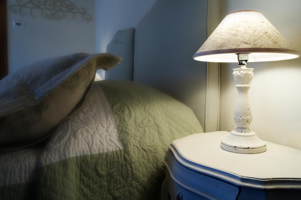 Casa Di Mi Bed & Breakfast Serrungarina Eksteriør bilde