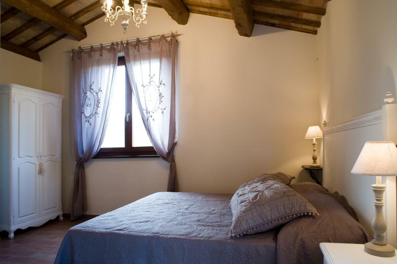 Casa Di Mi Bed & Breakfast Serrungarina Eksteriør bilde